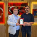 yardimsever-taksiciye-plaket-SijBklPT.jpg