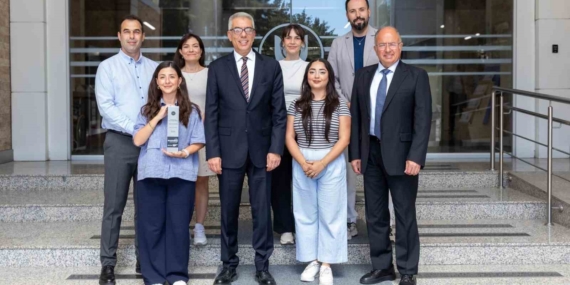 yasar-universitesine-altin-odul-VTxfHHuu.jpg