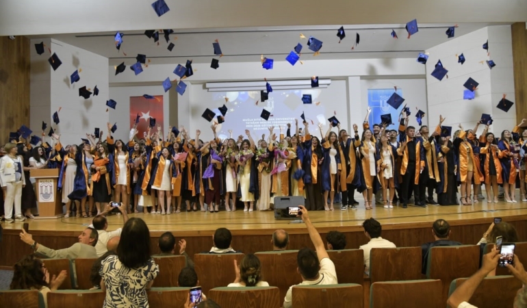 yataganda-universite-ogrencileri-kep-atti-2BYVbO49.jpg