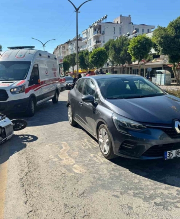 yaya-gecidinde-duran-motosiklete-arkadan-carpti-1-yarali-KcQBIRwT.jpg