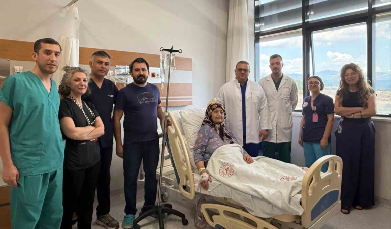 yuksek-riskli-hastaya-bolgesel-anastezi-ile-operasyon-MrwSb7Qs.jpg