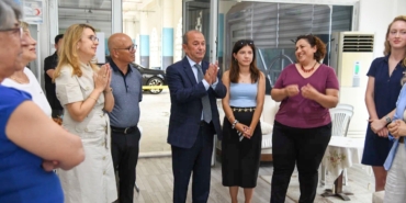 yunusemre-belediyesinde-alzheimer-hastalarina-destek-olanlara-tesekkur-MOTOCalj.jpg