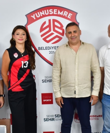 yunusemrenin-genc-yildizi-yuvada-kaldi-YmAjqJCM.jpg