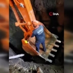 12-metrelik-olum-cukurunda-18-saatlik-nefes-kesen-mucadele-kamerada-ALfUrFTs.jpg