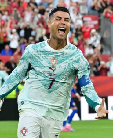 2026-fifa-dunya-kupasi-portekiz-2-hirvatistan-1-Cb4ZAm5k.jpg