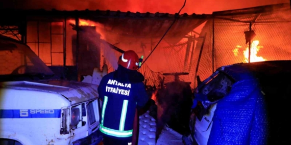 40-yillik-emegi-gozlerinin-onunde-kule-dondu-KauQm7et.jpg