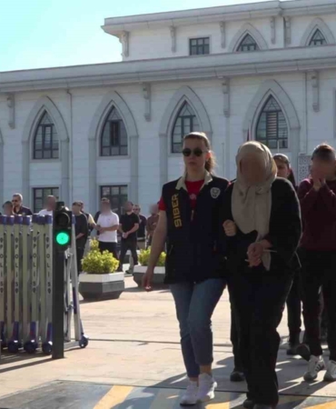 66-milyar-liralik-para-trafiginin-119-suphelisi-adliyeye-sevk-edildi-GwWrTKqS.jpg