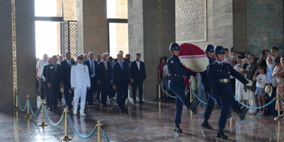 ÖDEME KAYDEDİCİLER ATA'NIN HUZURUNA ÇIKTI