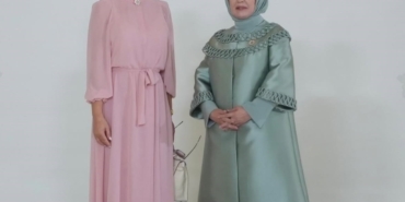 EMİNE ERDOĞAN'IN DEVLET LİDERLERİ EŞLERİ YEMEĞİNDE AJDA PEKKAN KONSERİ AKŞAM YEMEĞİNDE AJDA PEKKAN'IN SAHNE ALMASINA SOSYAL MEDYADAN İLGİ
