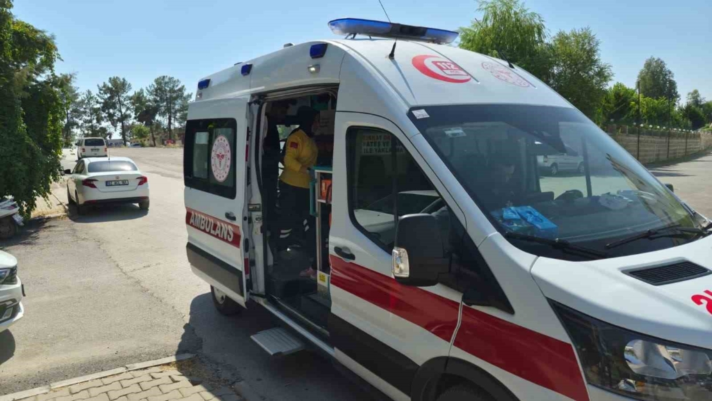 Adıyaman'da otomobil ile motosiklet çarpıştı, 1 yaralı