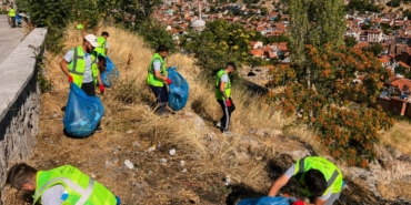 Afyonkarahisar'da çevre temizliği duyarsızlığı gözler önüne serdi