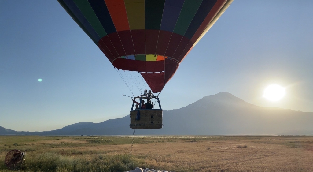 TERÖRDEN ARINDIRILAN AĞRI DAĞI'NDA BALON TURİZMİ BAŞLIYOR