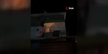 Ankara'da bir kişi evini ateşe verdi