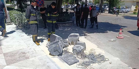 Antalya'da işletme sahibi, ceza nedeniyle ses sistemini yaktı