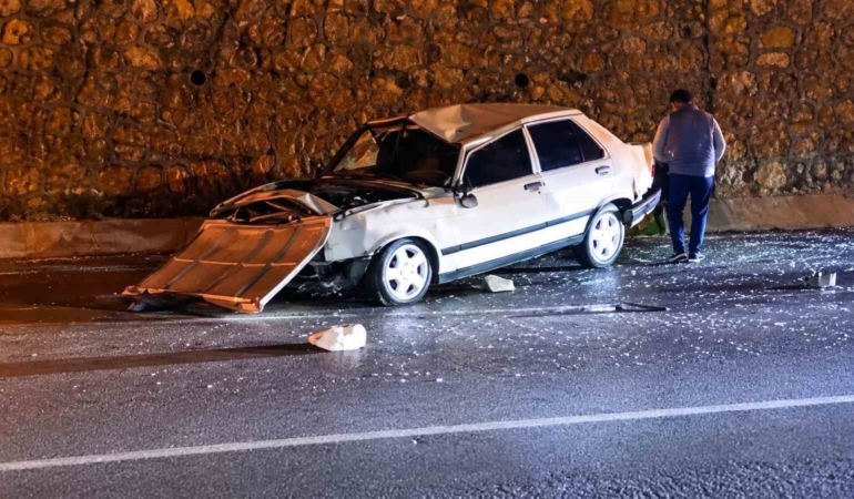 Bitlis'te trafik kazası: 2 kişi yaralandı