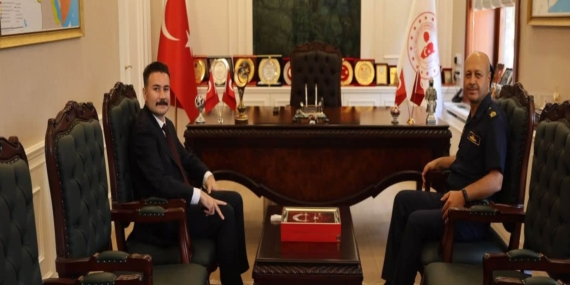 BOĞAZ VE GARNİZON KOMUTANI BİÇEN İLE KAYMAKAM ACAR'DAN GÖKÇEADA DEĞERLENDİRMESİ
