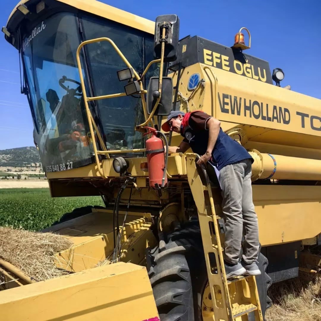 BURDUR'DA BİÇERDÖVERLER DENETLENİYOR