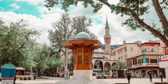Bursa Kent Konseyi'nde Orhan Samast Başkan seçildi