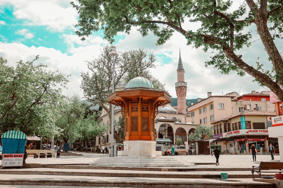 Bursa Kent Konseyi'nde Orhan Samast Başkan seçildi