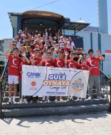 CANİK'TE ÇOCUKLAR CAMİLERE AKIN EDİYOR