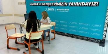 DARICA'DA YKS ÖĞRENCİLERİ İÇİN ÜCRETSİZ TERCİH DANIŞMANLIĞI BAŞLADI