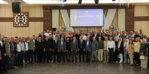 Düzce'de AK Parti'nin 25 Yıllık Teşkilatı Bir Araya Geldi