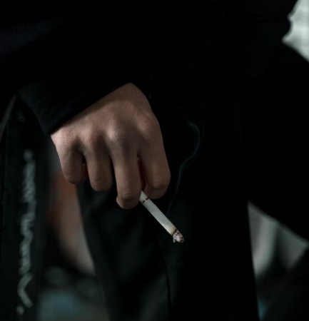 Edirne'de sigara izmariti yangına neden oldu, 6 kişi kurtuldu