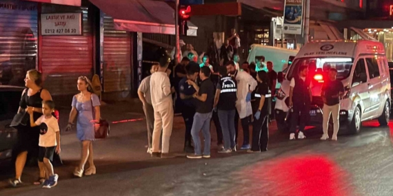 Eyüpsultan'da oto galeriye silahlı saldırı: 4 yaralı