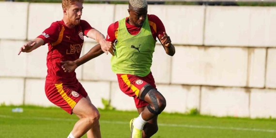 Galatasaray yeni sezon hazırlıklarını çift antrenmanla sürdürüyor
