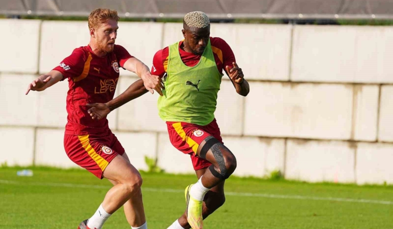 Galatasaray yeni sezon hazırlıklarını çift antrenmanla sürdürüyor