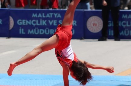 Malatya'da Yeni Gençlik ve Spor Merkezi Açılıyor