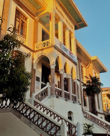 Manisa'da okullarda mescit oluşturulması talebi