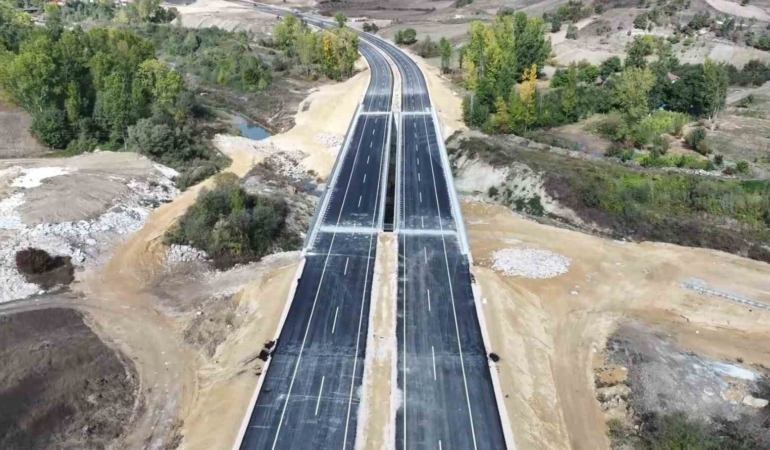 Samsun'da 4 milyar TL'lik yol projesinde çalışmalar sürüyor