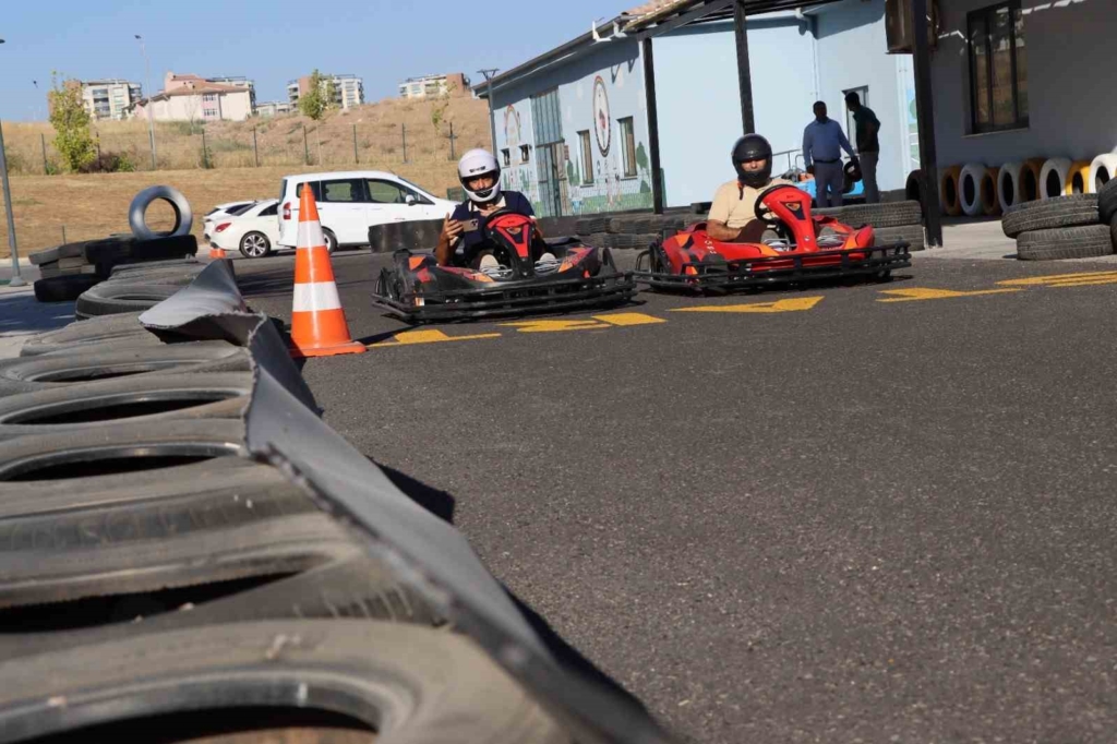 Şanlıurfa'da yeni go-kart pisti hız tutkunlarını bekliyor