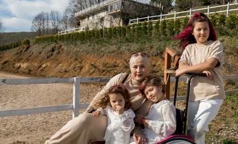 Taksiciye ev hapsi, kazada hayatını kaybedenlerin ailesi tepki gösterdi
