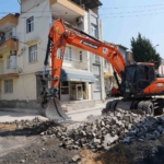 Tarsus'ta 17 sokak sıcak asfaltla yenilendi