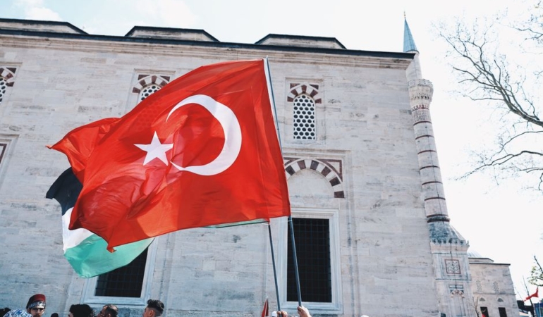 Trump, Gazze'de tarihi anlaşmayı duyurdu; Türkiye'ye teşekkür etti