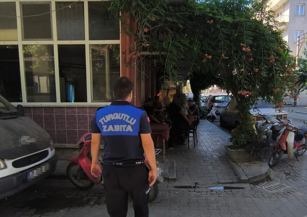 Turgutlu'da Kamu Alanı İşgallerine Denetim Yapıldı