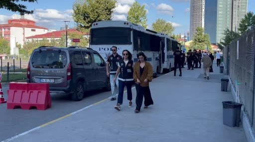 Üsküdar Belediyesi yolsuzluk soruşturmasında şüphelilere sağlık kontrolü