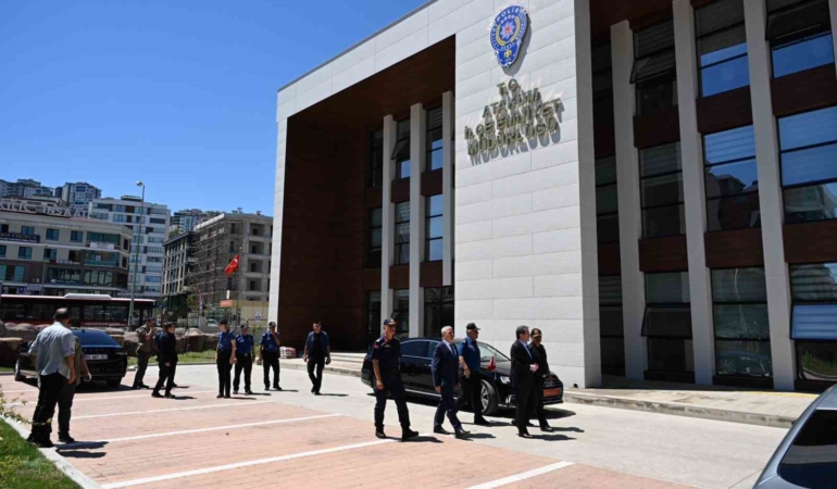 VALİ TAVLI, ASAYİŞ VE TRAFİK ÇALIŞMALARINI DENETLEDİ
