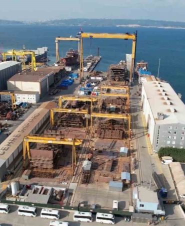 Yalova'da mühendis, müdürünü bacaklarından vurdu