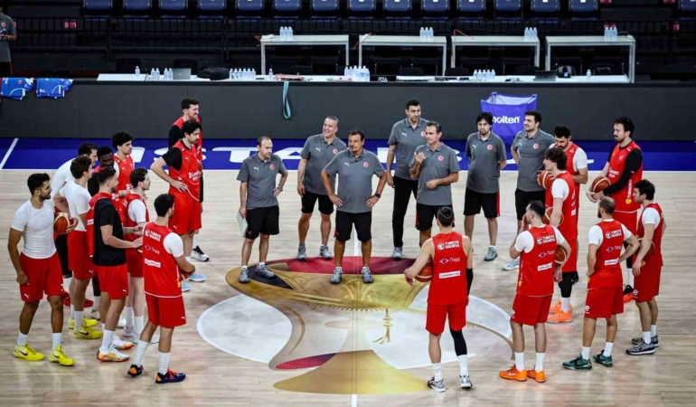 a-milli-erkek-basketbol-takiminin-hedefi-grubu-namaglup-tamamlamak-vBYjSbxw.jpg