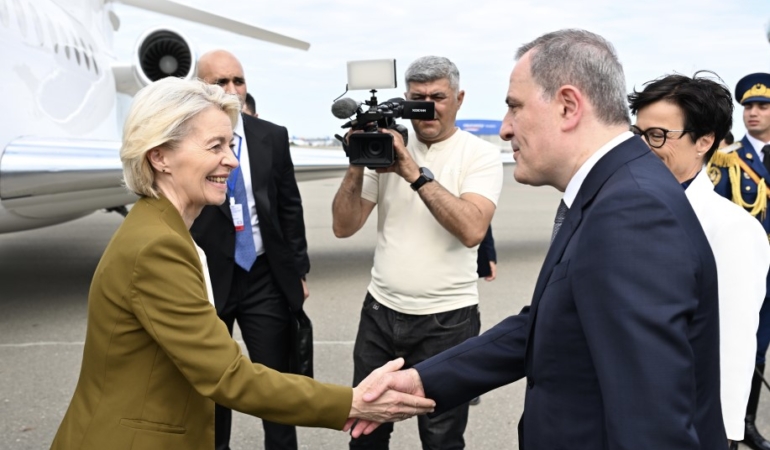 ab-komisyonu-baskani-leyen-azerbaycanda-JXVz2qmF.jpg