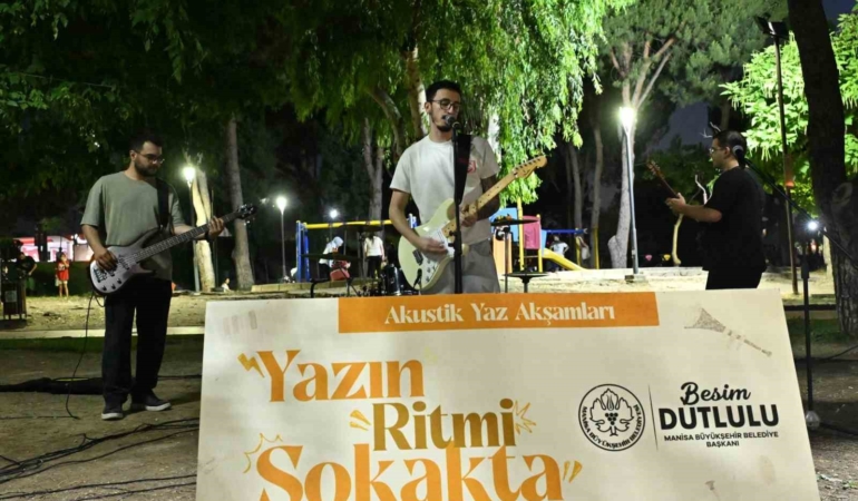 akustik-yaz-aksamlari-manisalilara-muzik-dolu-bir-hafta-sonu-yasatti-iaywdlm7.jpg