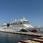 alman-turistleri-tasiyan-dev-kruvaziyer-bodruma-demirledi-fHcJFaVY.jpg