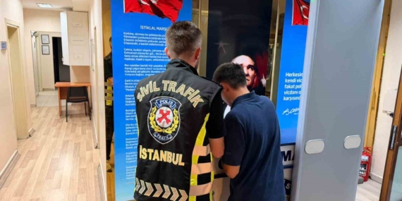 bahcelievlerde-trafikte-saldiri-surucuye-180-bin-lira-ceza-ehliyetine-el-konuldu-EOU1OCju.jpg