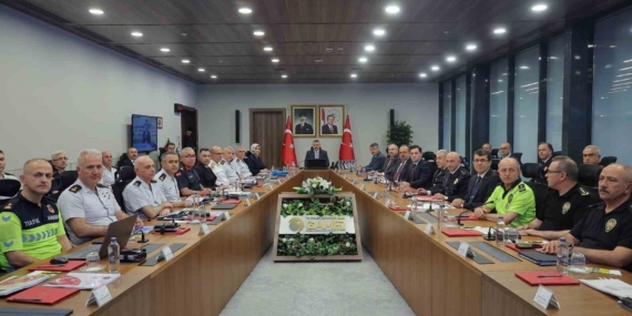 bakan-ciftci-bu-zirve-turkiyenin-diplomatik-agirligini-kurumsal-kapasitesini-guvenlik-tecrubesini-ve-ev-sahipligini-LvWdB1Pi.jpg