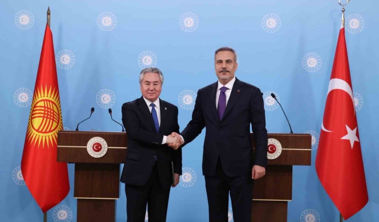 bakan-fidan-ab-uyeleri-ile-ikili-iliskilerimiz-gercekten-biri-ikisi-disinda-fevkalade-iyi-s22y68h9.jpg