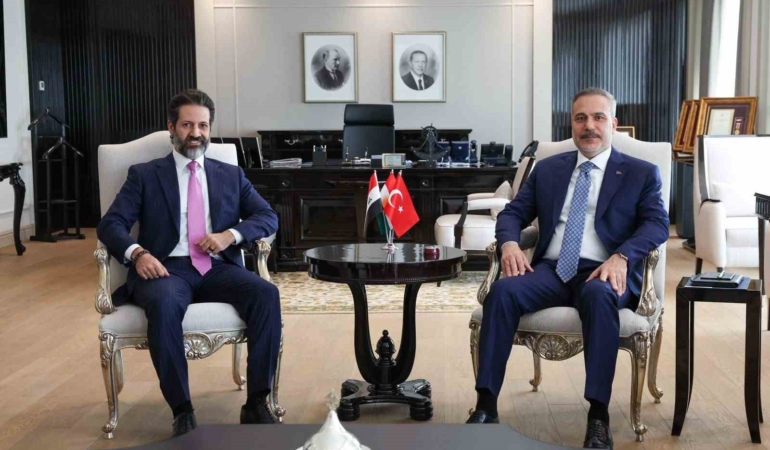 bakan-fidan-ikby-basbakan-yardimcisi-talabani-ile-gorustu-AUGMN82D.jpg