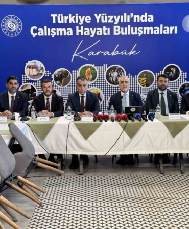 bakan-isikhan-is-dunyasina-mujdeyi-karabukten-verdi-51-milyar-liralik-destek-aciklamasi-rShJSces.jpg